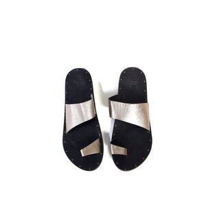 BEEK Sandals Finch Leather Platinum Honey & Black Womens Size 9